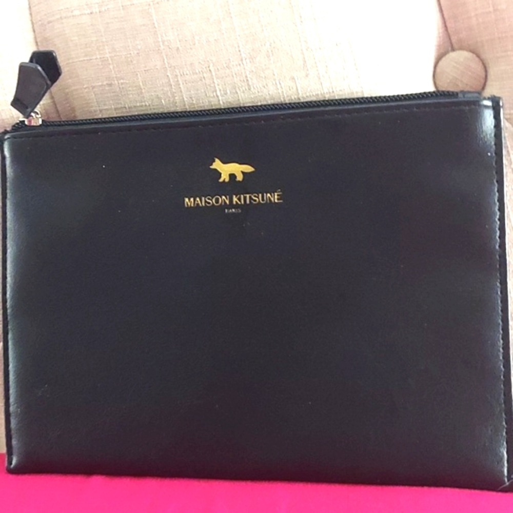 Maison Kitsune JAL Business Class Amenity Black  Accessory makeup Zip Bag